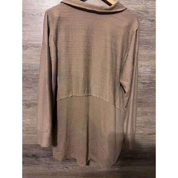Soft Surroundings Tunic sz 1X Tan Decorative Buttons Top Blouse Plus Stretch - Picture 5 of 9